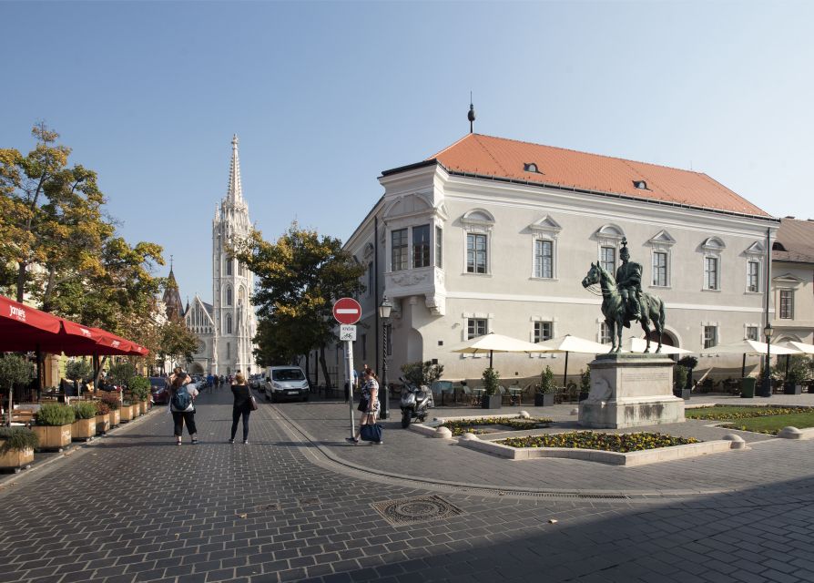 Budapest: Buda Walking Tour - Fisherman’s Bastion and the Parliament view