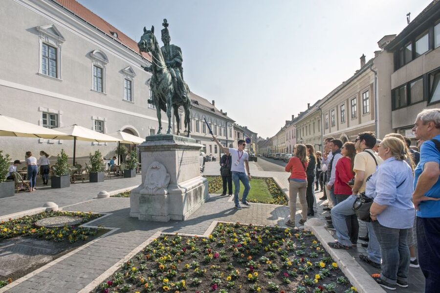 Budapest: Buda Walking Tour - Cobblestones, alleyways, and red-tiled houses
