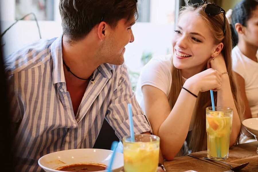 Budapest Guided Food Walking Tour with Drinks Included - Walking District 7 and Andrassy Avenue