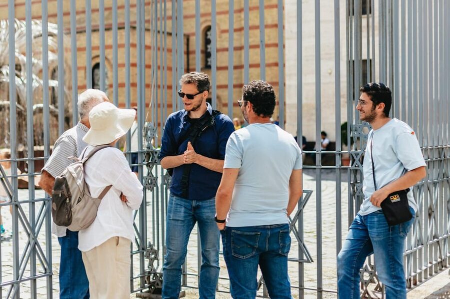 Budapest: Jewish History Guided Walking Tour with Historian - Key points of the Budapest Jewish Quarter walk