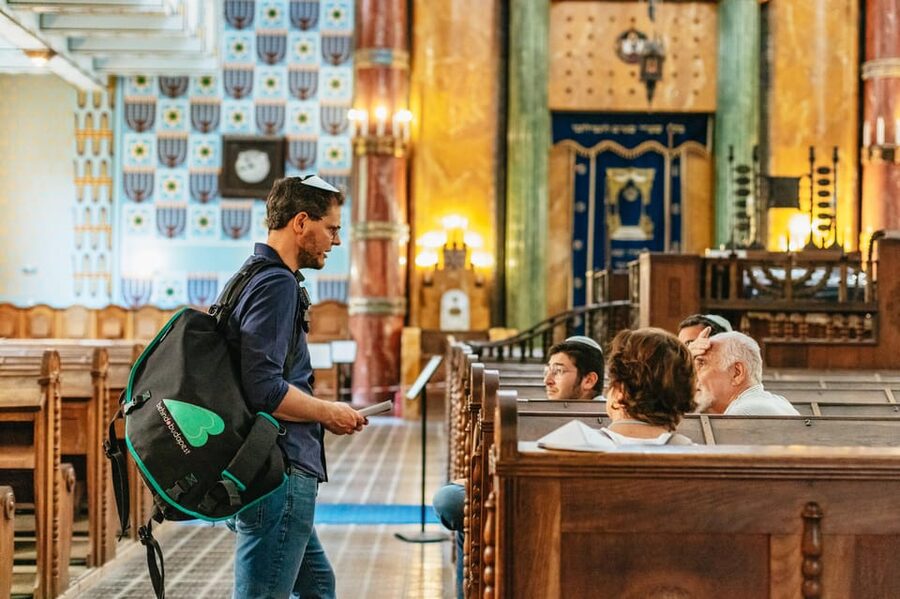 Budapest: Jewish History Guided Walking Tour with Historian - Gozsdu Passage, street art, and modern Budapest