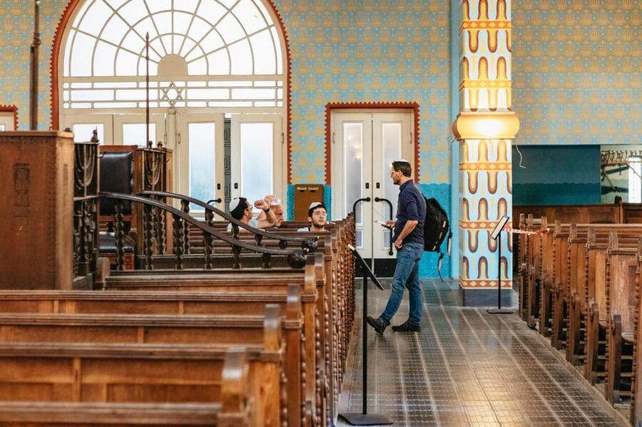 Budapest: Jewish History Guided Walking Tour with Historian - What the guides do best