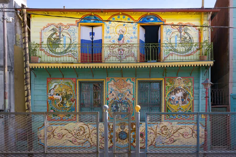 Buenos Aires: La Boca Guided Walking Tour in English - Fileteado, the decorative art of Buenos Aires