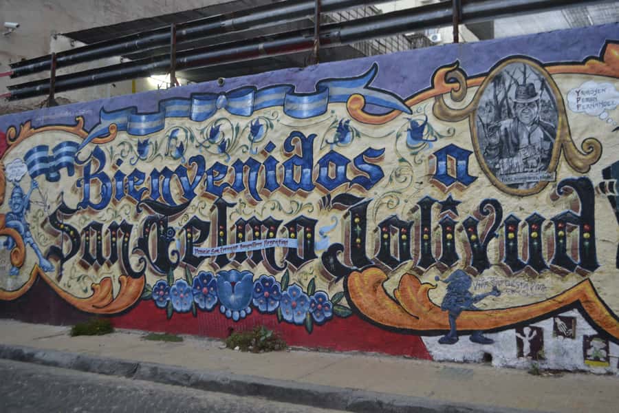 Buenos Aires: San Telmo and Market Guided Walking Tour - Argentine history beyond the textbook