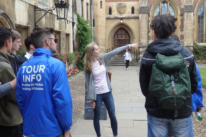 Cambridge University Walking Tour by Alumni™ Kings College Option - Trinity and St John’s: famous names and old rivalries