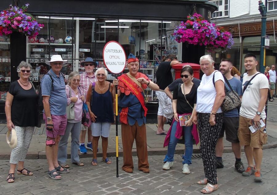 Canterbury: Walking Tour with Green Badge Guide - How the 90 minutes feel