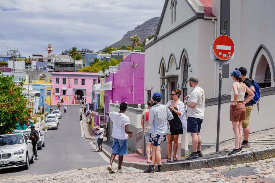 Cape Town: Art, Culture & History Walking Tour - Auwal Masjid and the meaning of Wale Street