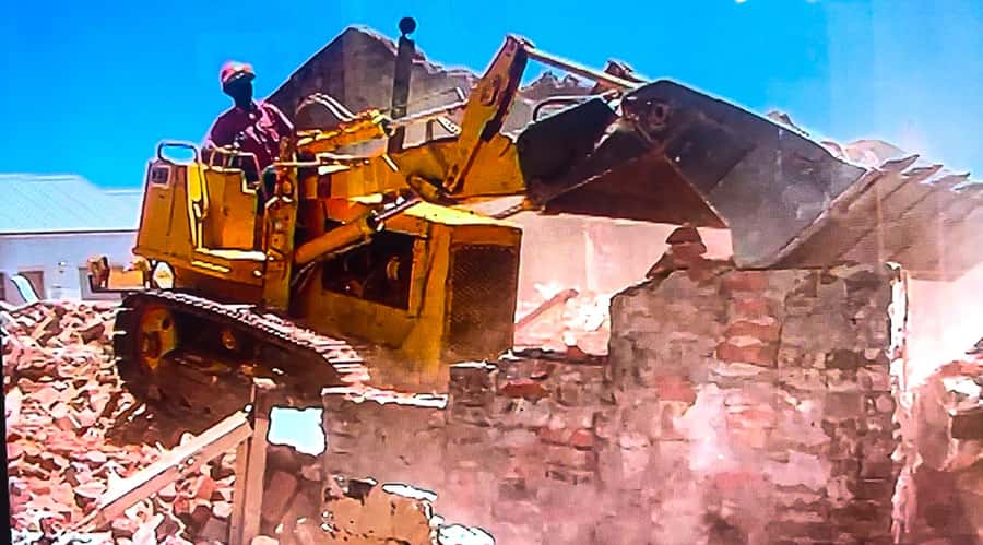 Cape Town Walking Tour: Bo-Kaap & City Highlights - The Slave Lodge and St. George’s Cathedral