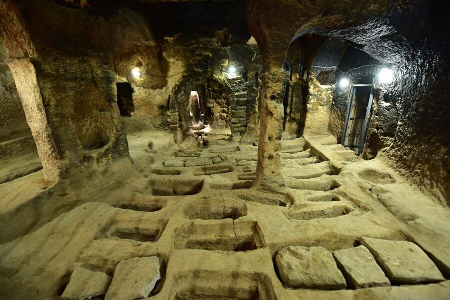 Cappadocia: Guided Full-Day Tour with Lunch and River Walk - Guides, transport, and the value of a full day