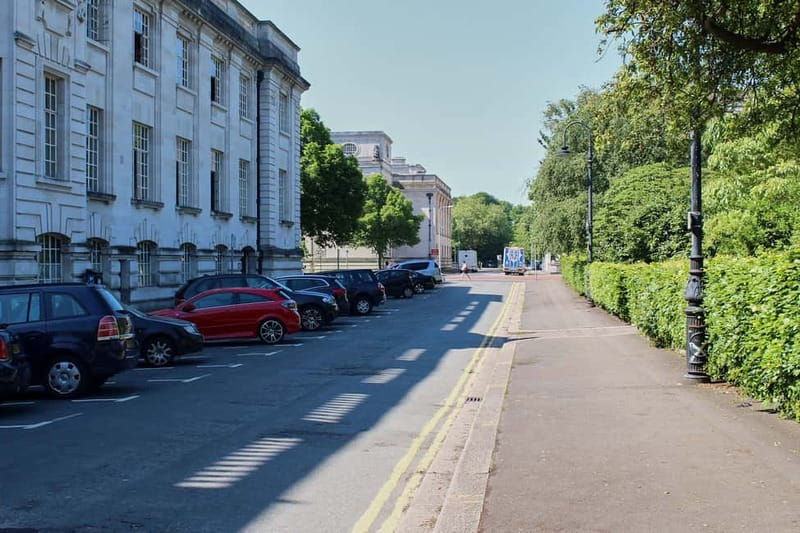 Cardiff: Doctor Who City Walking Tour - Finding Clara, Danny, Donna, and Rose
