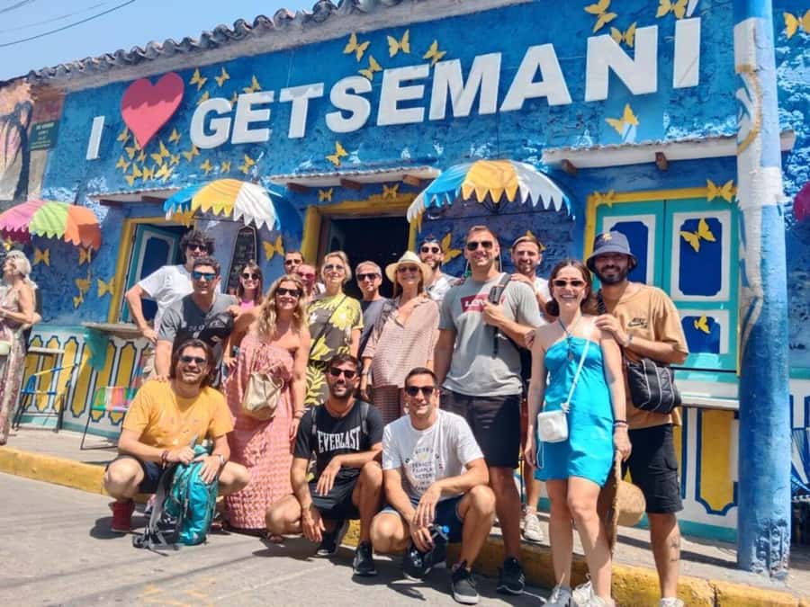 Cartagena: Historic Center and Getsemaní Shared Walking Tour - The Portal de los Dulces and the old customs square