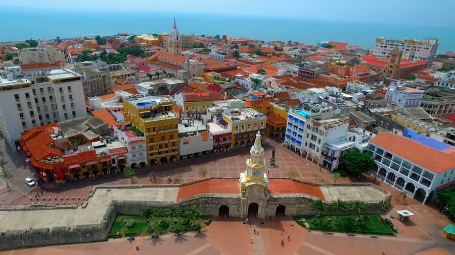 Cartagena: Walled City and Getsemani Shared Walking Tour - Why this two-hour route works so well