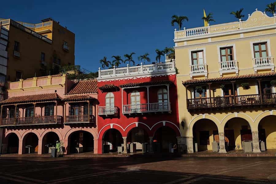 Cartagena: Walled City and Getsemani Shared Walking Tour - Timing, heat, and walking comfort