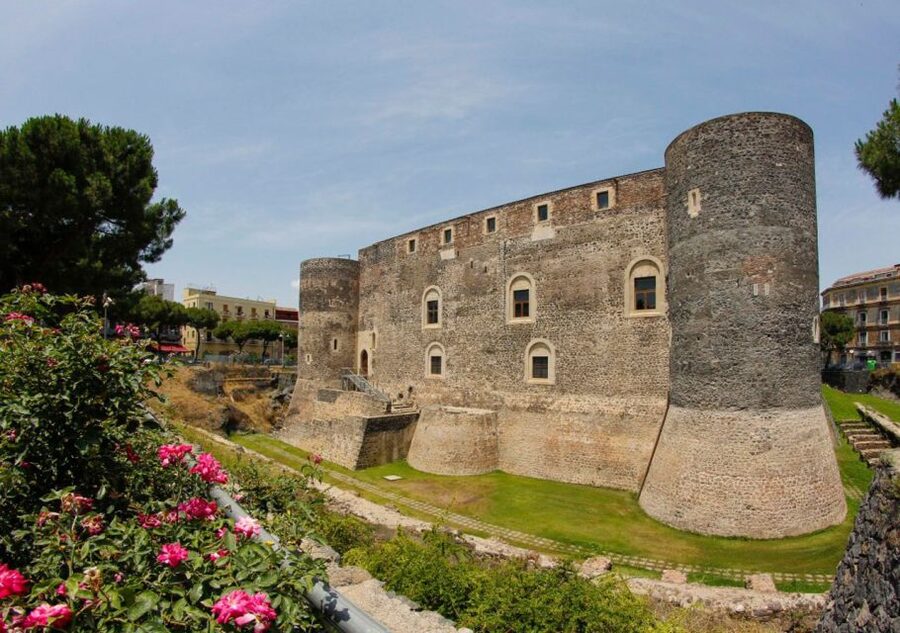 Catania: City Highlights Walking Tour - Ursino Castle and Catania’s medieval past