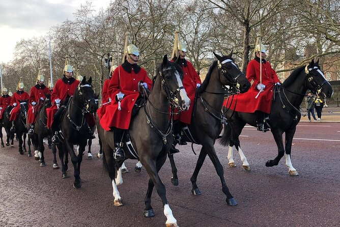 Changing of the Guard Guided Walking Tour in London - The Mall: marching with the action