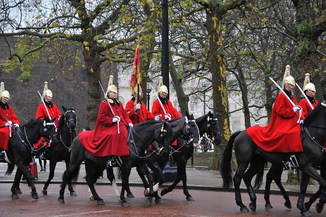 Changing of the Guard Guided Walking Tour in London - Who will enjoy this tour most