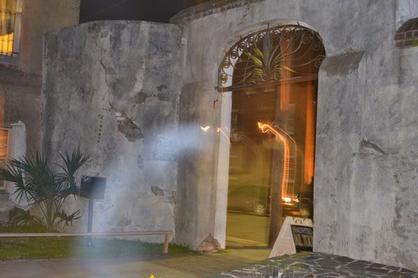 Charleston: 90-Minute Ghost & Graveyard Walking Tour - What your guide adds to the night