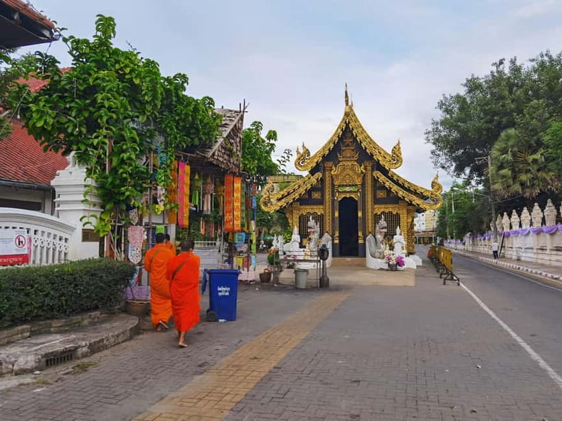 Chiang Mai: Temple And City Walking Tour Part I - FAQ