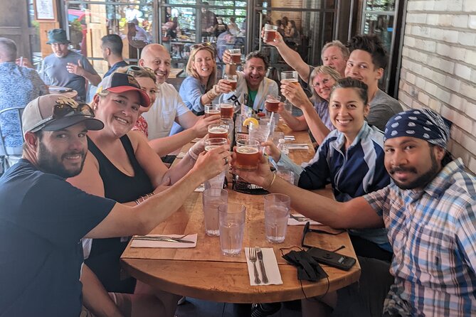 Chicago Favorites Ultimate Food and Walking Tour - Sweets with a Chicago backstory