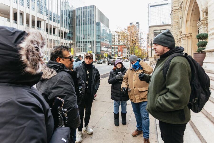 Chicago: Gangsters and Ghosts Guided Walking Tour - Cloud Gate and the Art Institute of Chicago