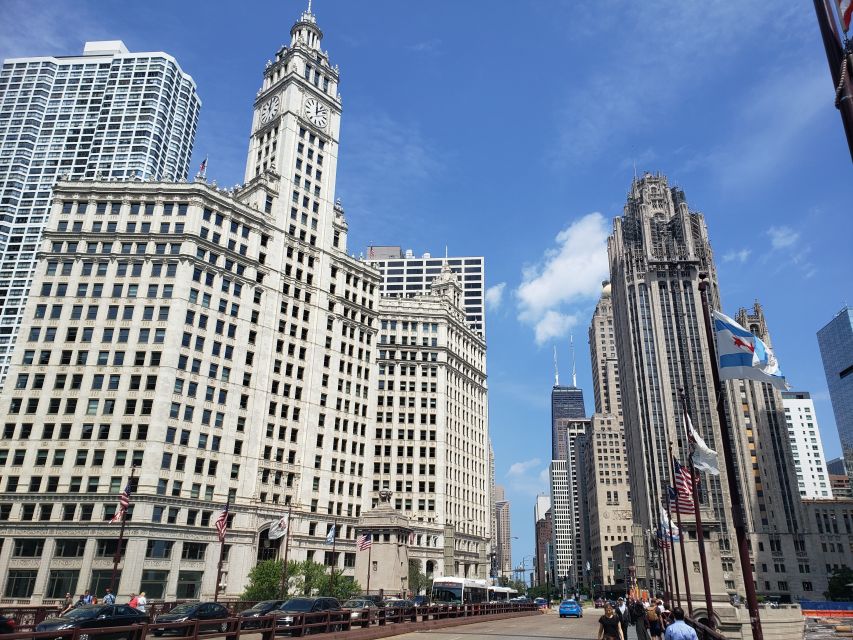 Chicago: Must See Chicago 90 minute Walking Tour - Beginning at the Chicago Architecture Center
