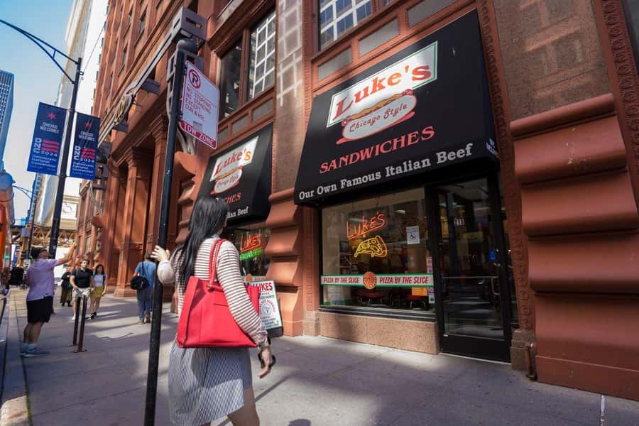 Chicago: The Ultimate Foodie Walking Tour with Tasty Stops - Italian beef, Chicago’s Depression-era sandwich