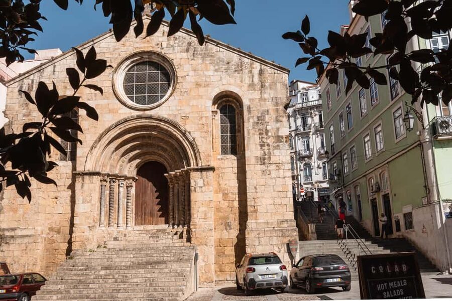 Coimbra: Private & Flexible Walking Tour in Historic Center - Santa Cruz Monastery and the final walk through Baixa