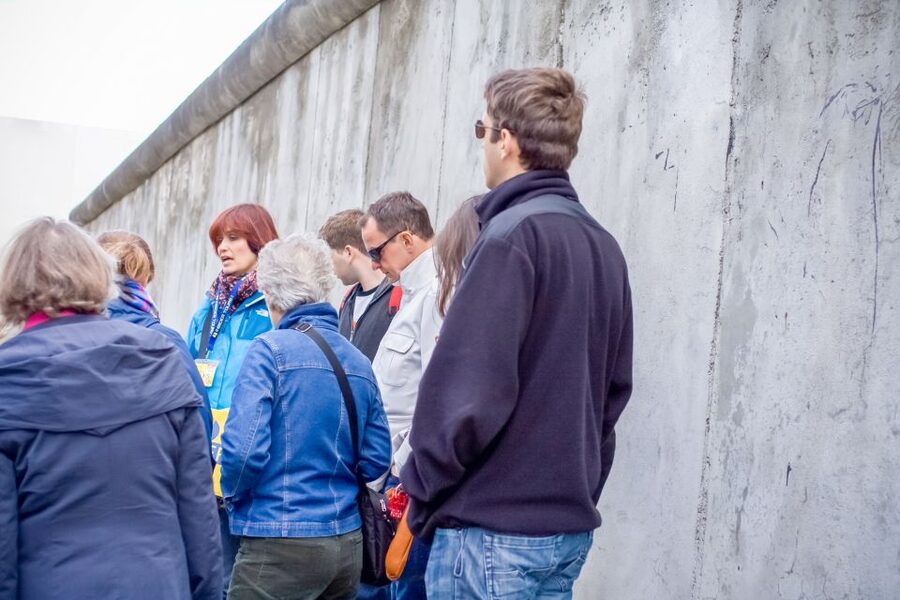 Cold War, Berlin Wall, Spies and the East Side Gallery - Walking Karl-Marx-Allee, the socialist showpiece