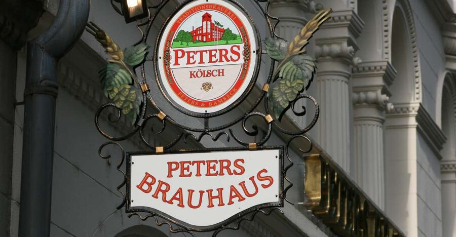 Cologne: 3 Old Town Breweries Guided Walking Tour - First stop: Früh am Dom near the cathedral