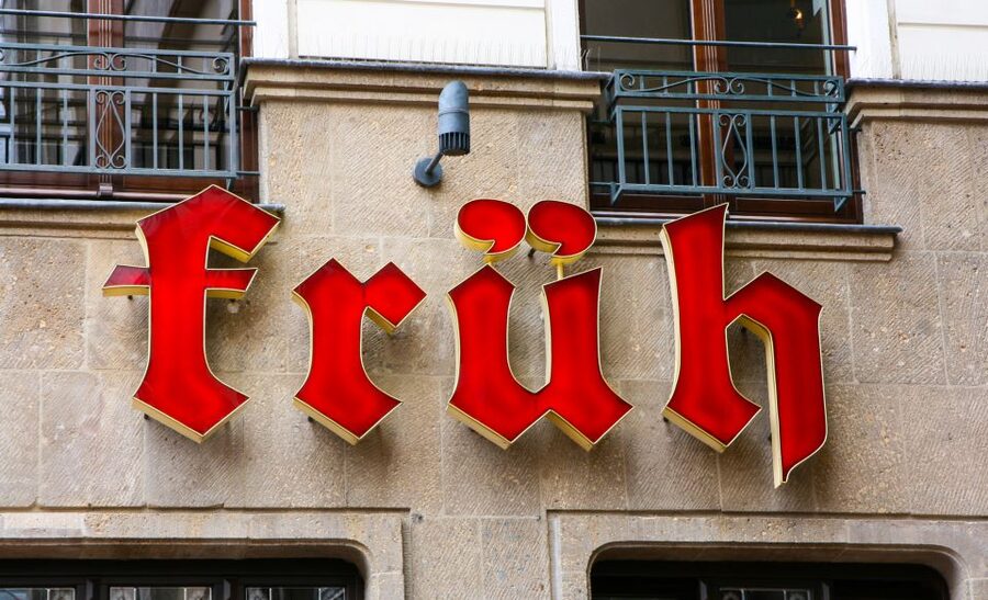 Cologne: 3 Old Town Breweries Guided Walking Tour - Second stop: Peters Brauhaus