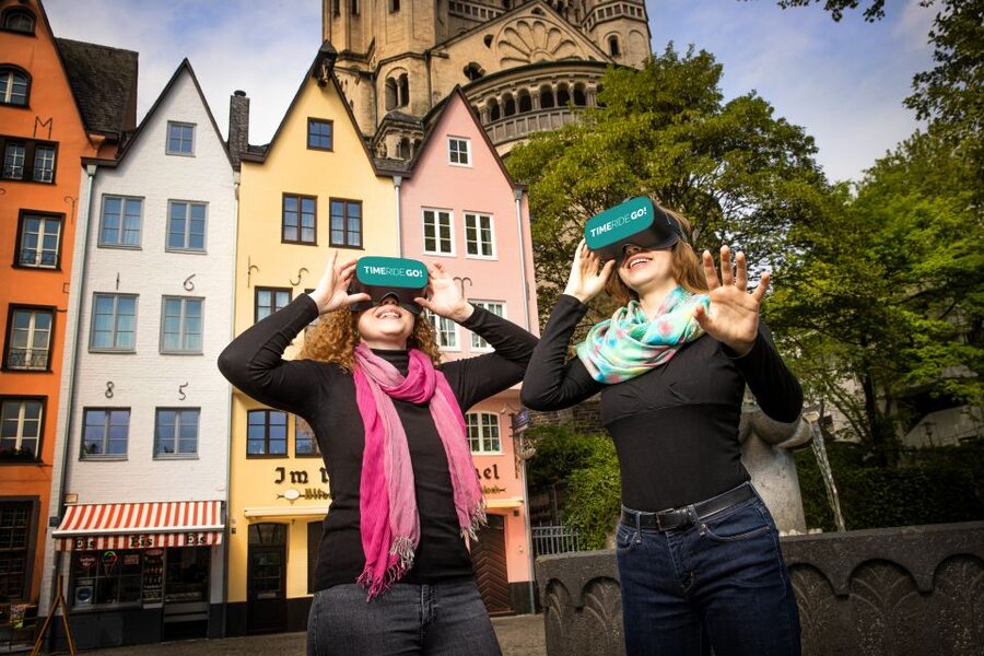 Cologne: Old Town Virtual Reality Walking Tour - Heumarkt and the walk between centuries