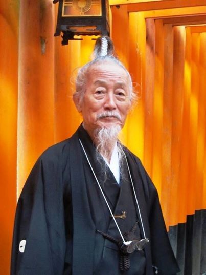 Cool Kyoto: 5-Hour Walking Tour with the Last Samurai - Walking through the Kyoto Imperial Palace Forest