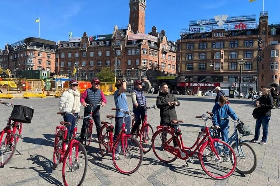 Copenhagen: City Highlights Walking Tour with Local Guide - How much value do you get for $47?