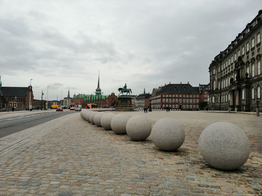 Copenhagen: Guided Walking Tour - Christiansborg and the Old Stock Exchange