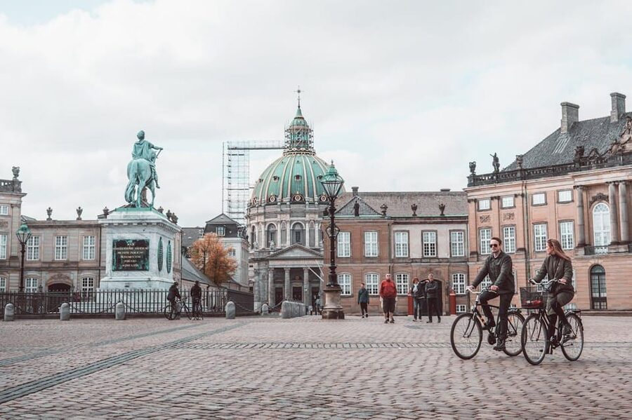 Copenhagen: Guided Walking Tour in French - Why this Copenhagen walk works well in French