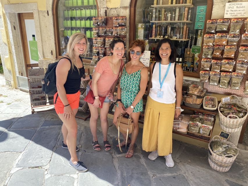 Corfu Town: Guided Walking Tour and Local Food Tastings - What the small group adds