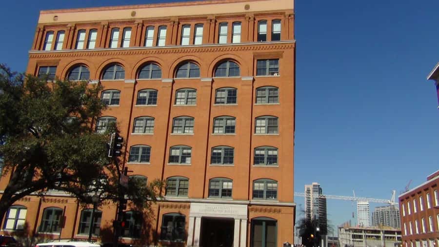 Dallas: JFK Assassination Highlights Walking Tour - The guide makes the difference