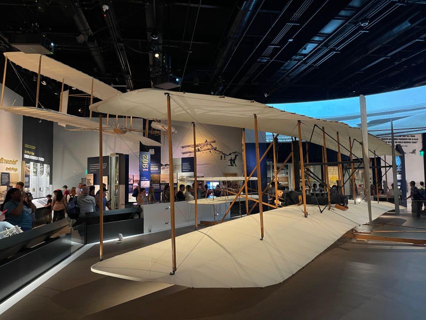 DC: Smithsonian Highlights Walking Tour with Air and Space - Natural History: dinosaurs, wonder, and a cursed diamond