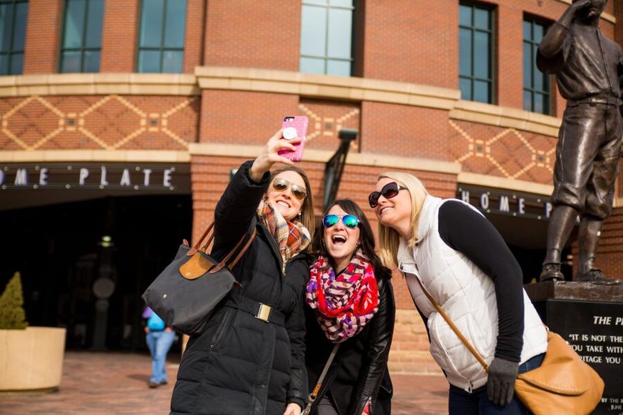 Deep Dive into Denver: Small-Group Walking Tour - Why the guide matters more than the route