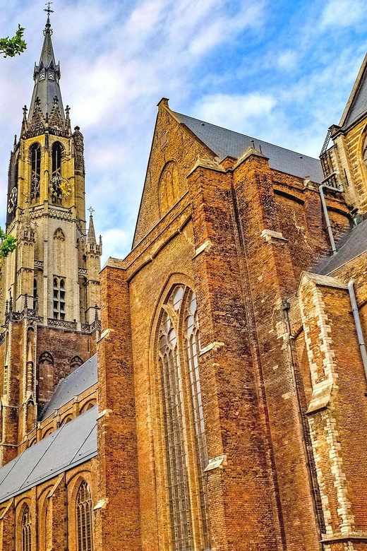 Delft: City Center Walking Tour - Guide style and available languages