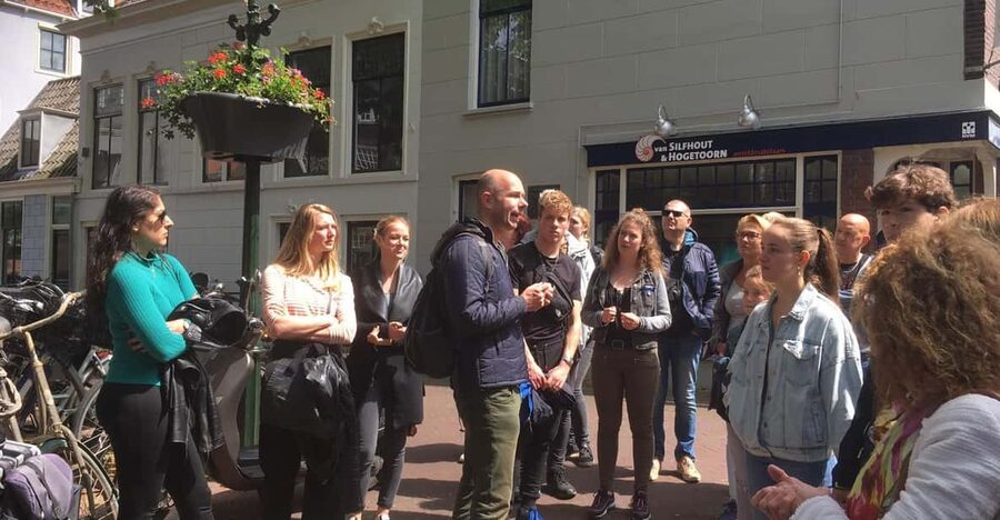 Delft: City Center Walking Tour - Vermeer’s Delft in a compact stop