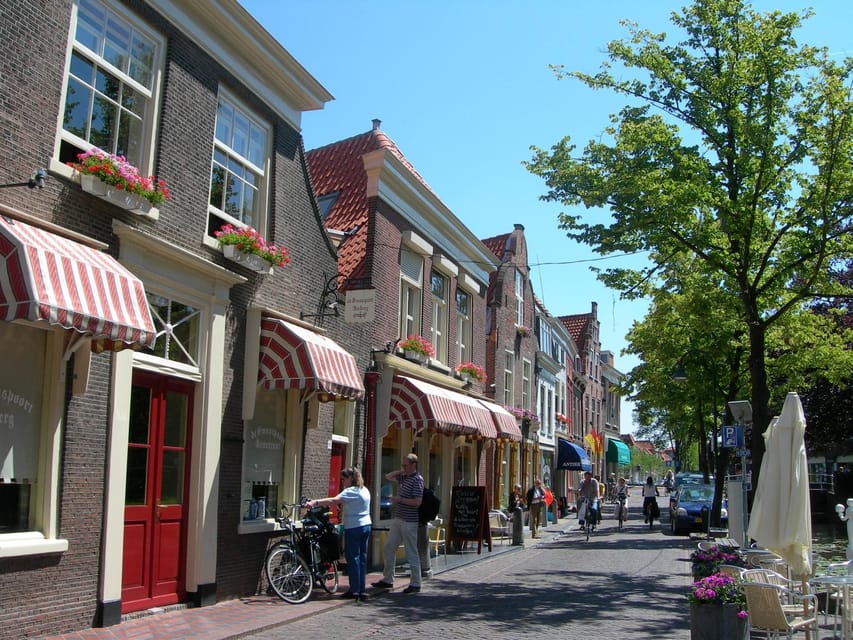 Delft: City Center Walking Tour - Lesser-known corners, Cameretten, and the viewpoint