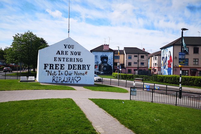 Derry City: The Troubles Bogside Walking Tour. - Free Derry Wall and the visual symbols of resistance