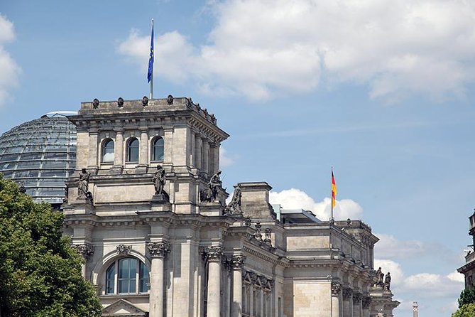 Discover Berlin Half-Day Walking Tour - Pace, group size, and practical comfort