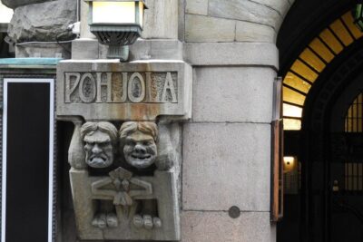 Discover Helsinki – Tip-based Tour by RED UMBRELLA – 2026