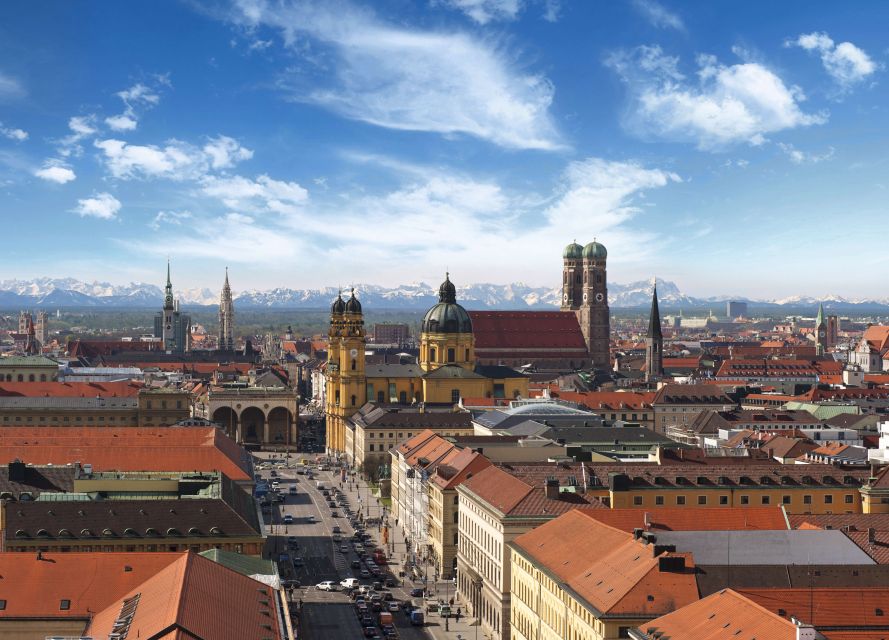 Discover Munich 2-Hour Small Group Walking Tour - Marienplatz and the Rathaus-Glockenspiel