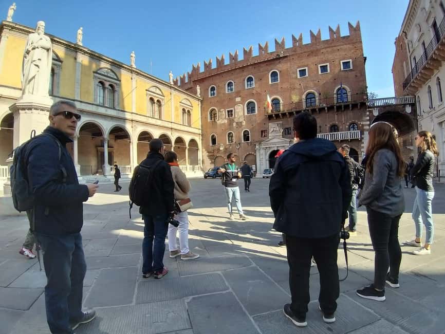 Discover Verona: City Highlights Guided Walking Tour - Via Mazzini and the contrast between old and new Verona