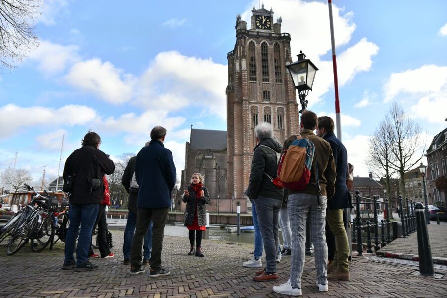 Dordrecht: Highlights and Hidden Gems Walking Tour - Dordrecht today: street art and modern architecture