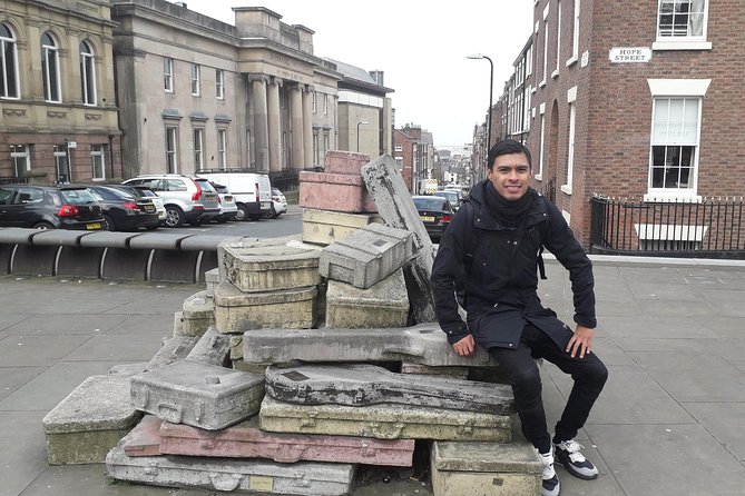 Downtown Liverpool Walking Tour - In Spanish - The guides and the feel of the walk
