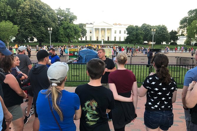 Dreaded Dead Descent of the District: DC Ghost Tour - Decatur House and the Hay-Adams